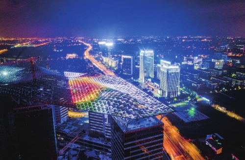 G60科創走廊臨港松江科技城夜景。姜輝輝/攝