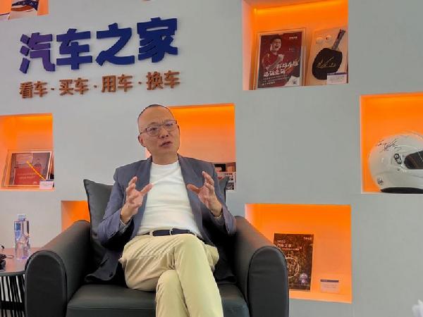 汽車之家高級副總裁、天天拍車董事長楊嵩
